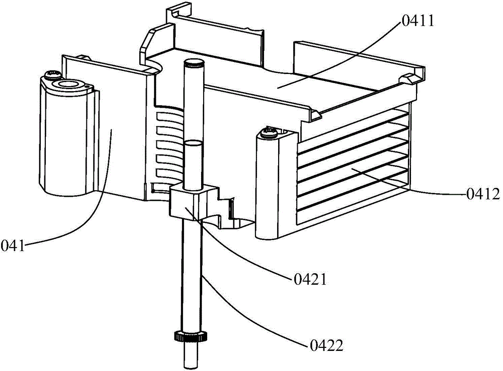 Temporary storage and card returning device and card reader