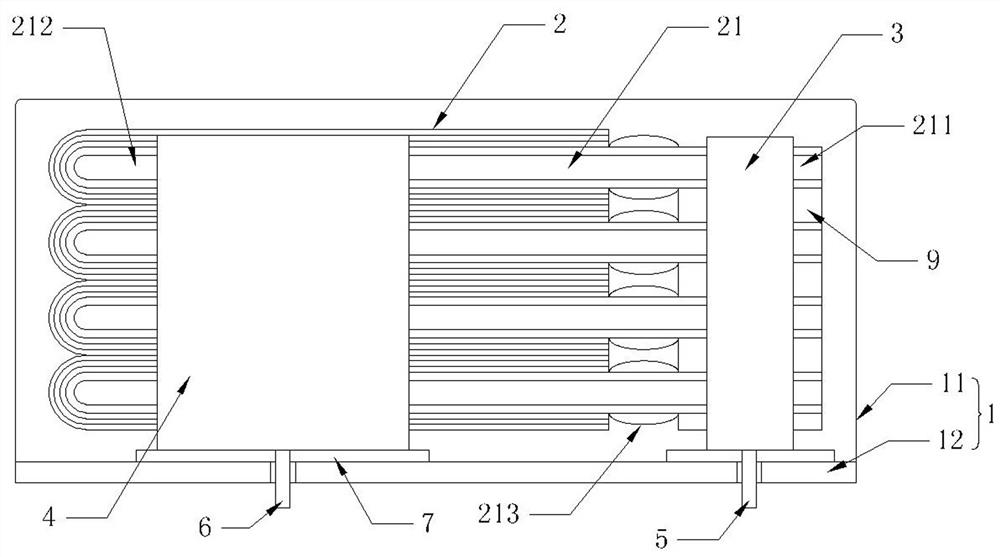 Anti-vibration laminated solid aluminum electrolytic capacitor and manufacturing method thereof