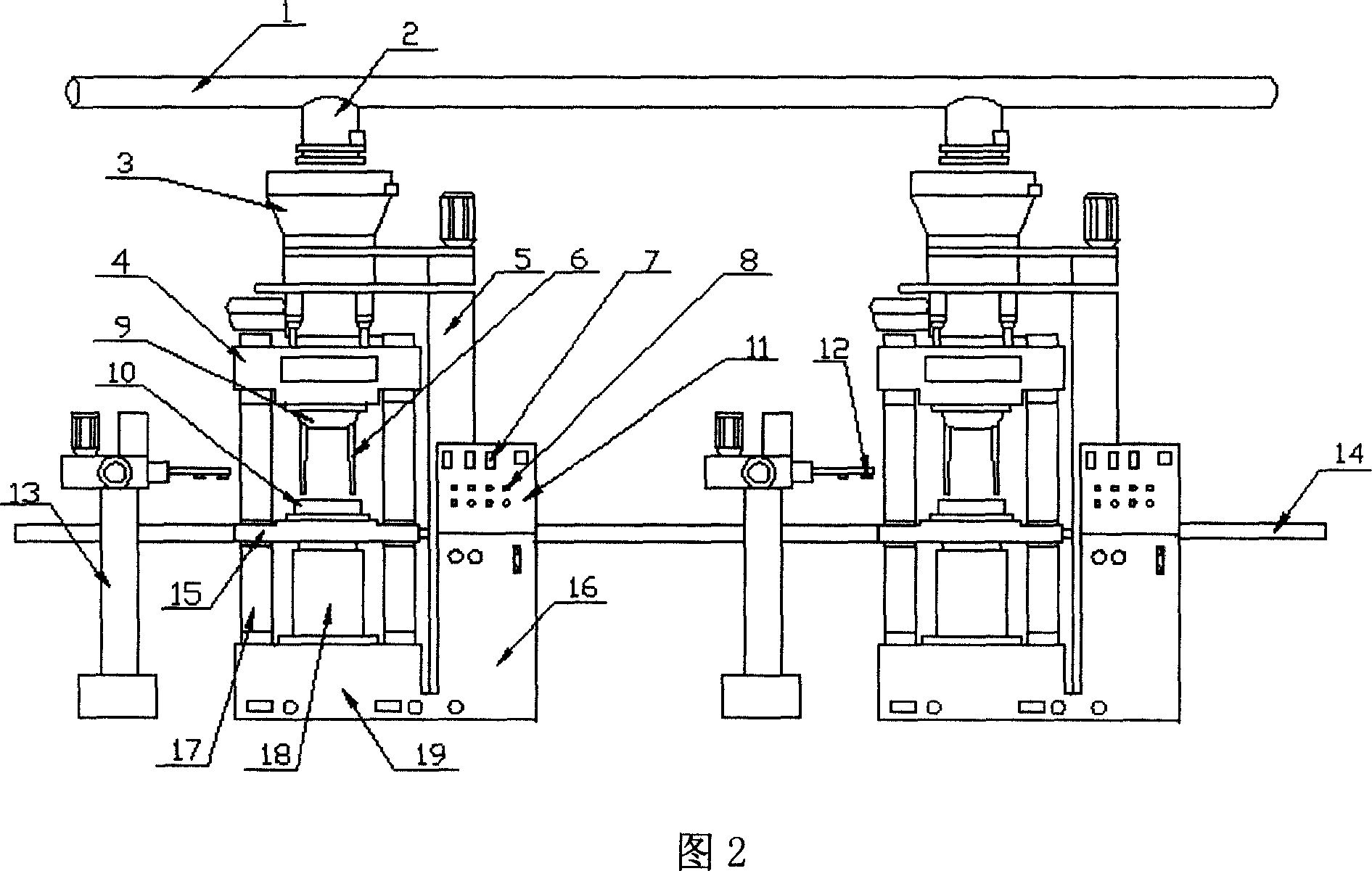 Method and device for mould pressing preparing artistic handicraft using plant waste material