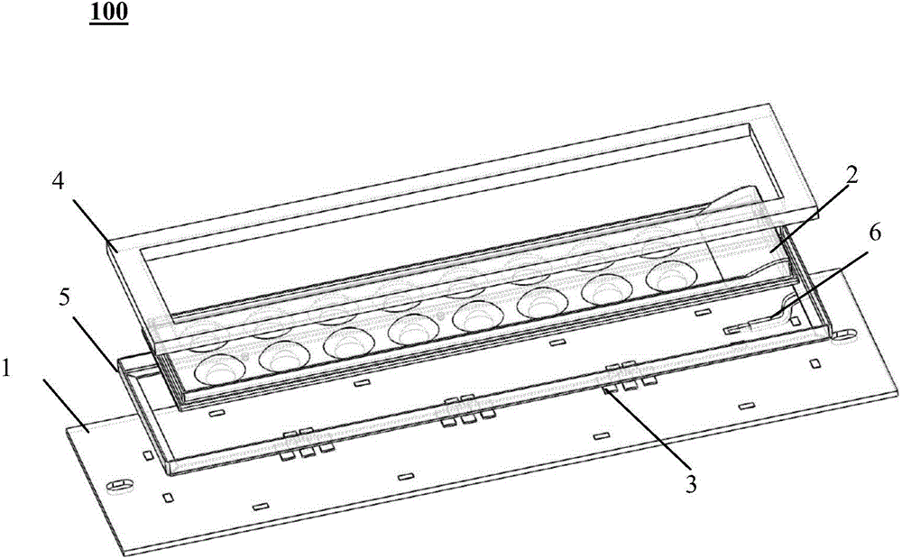 Illuminating module and illuminating device comprising same