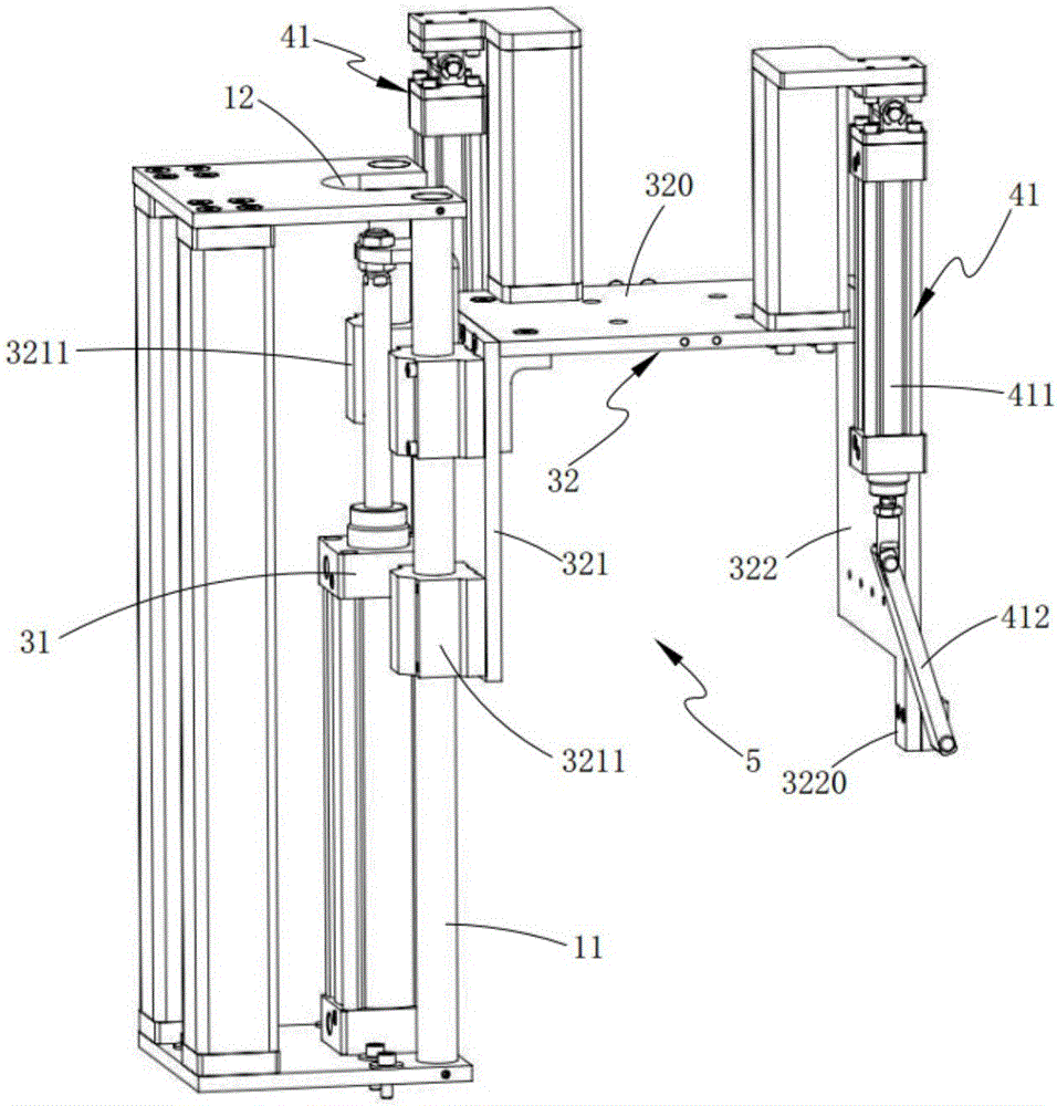 Automatic arranging and clamping equipment for battery pole groups and cast welding auxiliary device of using automatic arranging and clamping equipment