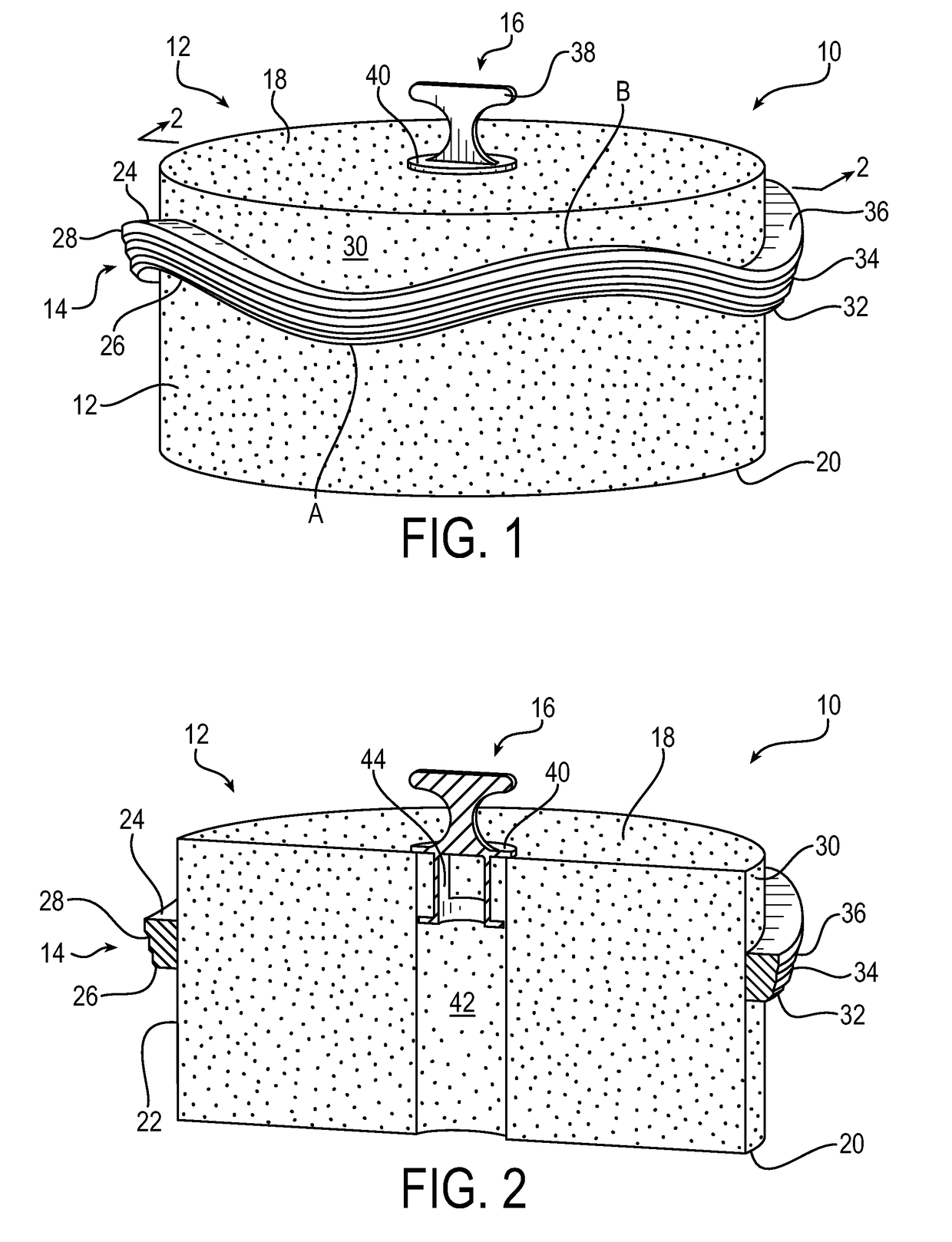 Wave seal for filter element