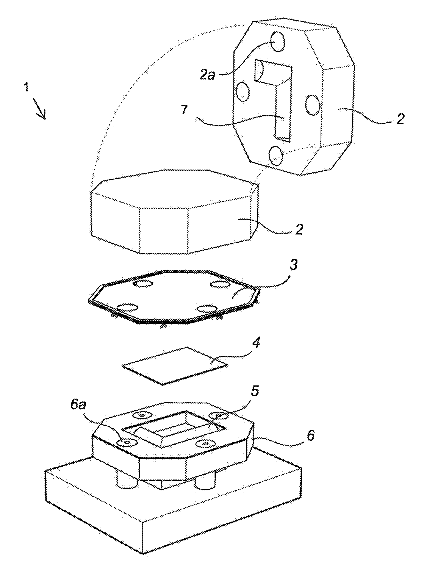 Tool arrangement with a protective non-woven protective layer