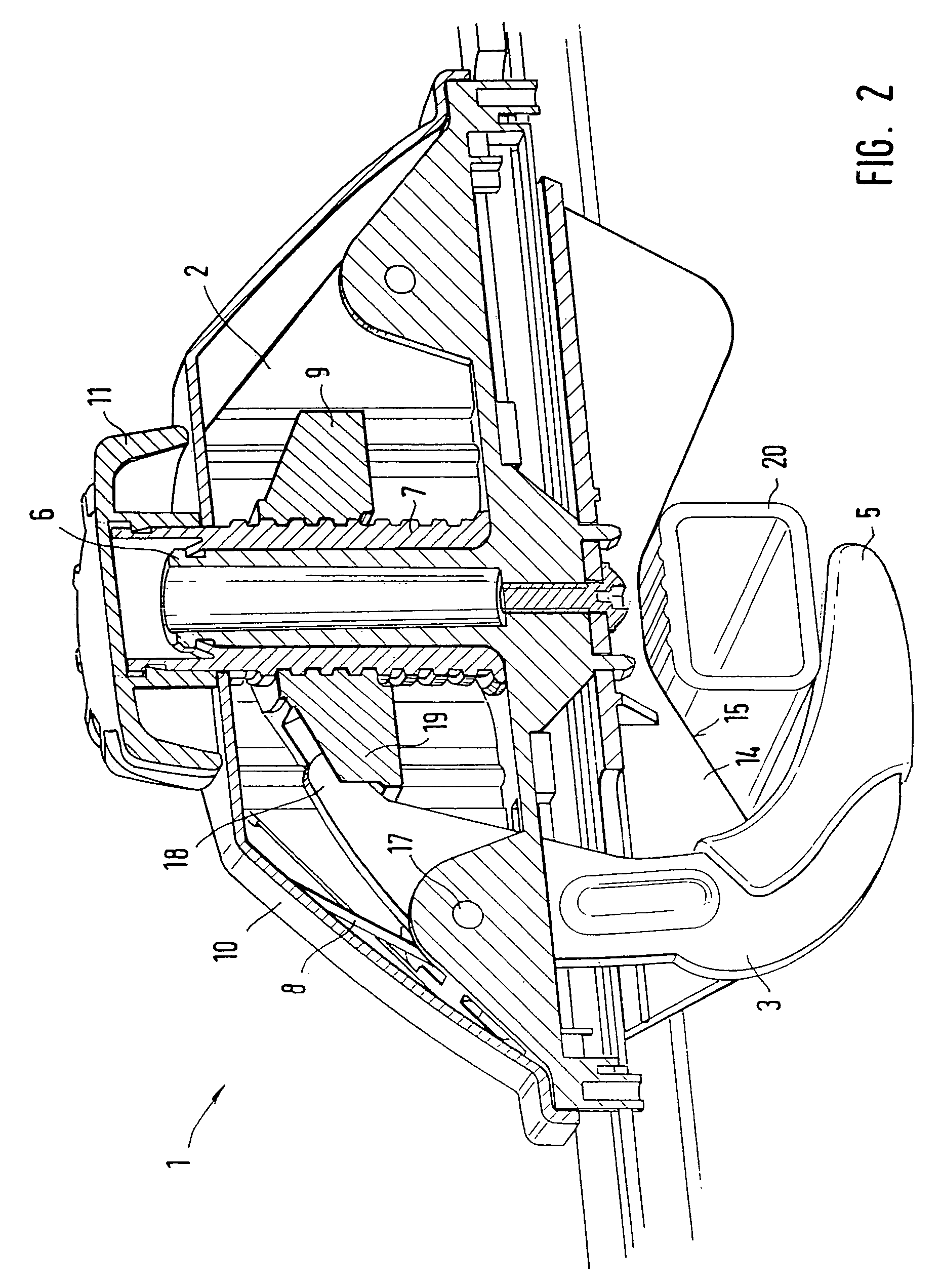 Fixing device for fastening a roof box