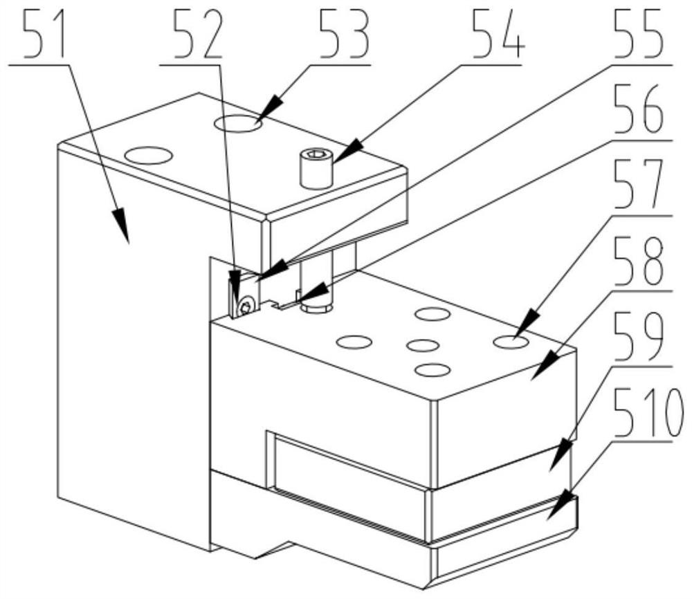 A device and method for on-machine precision adjustment of turning tool tip height