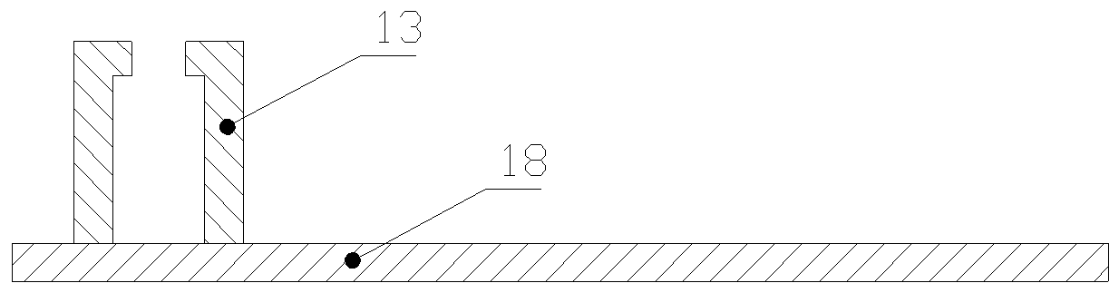 Standing position automatic tracking protection device for radiology department