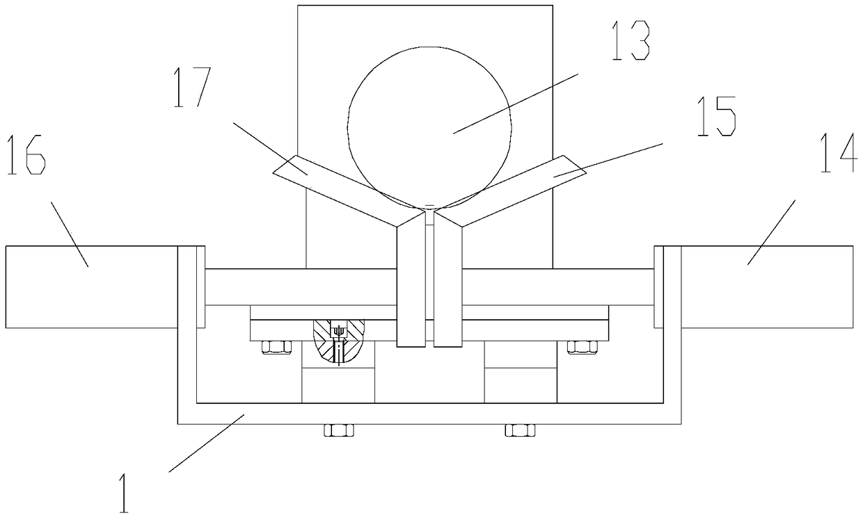 Nut shell breaking device and shell breaking method