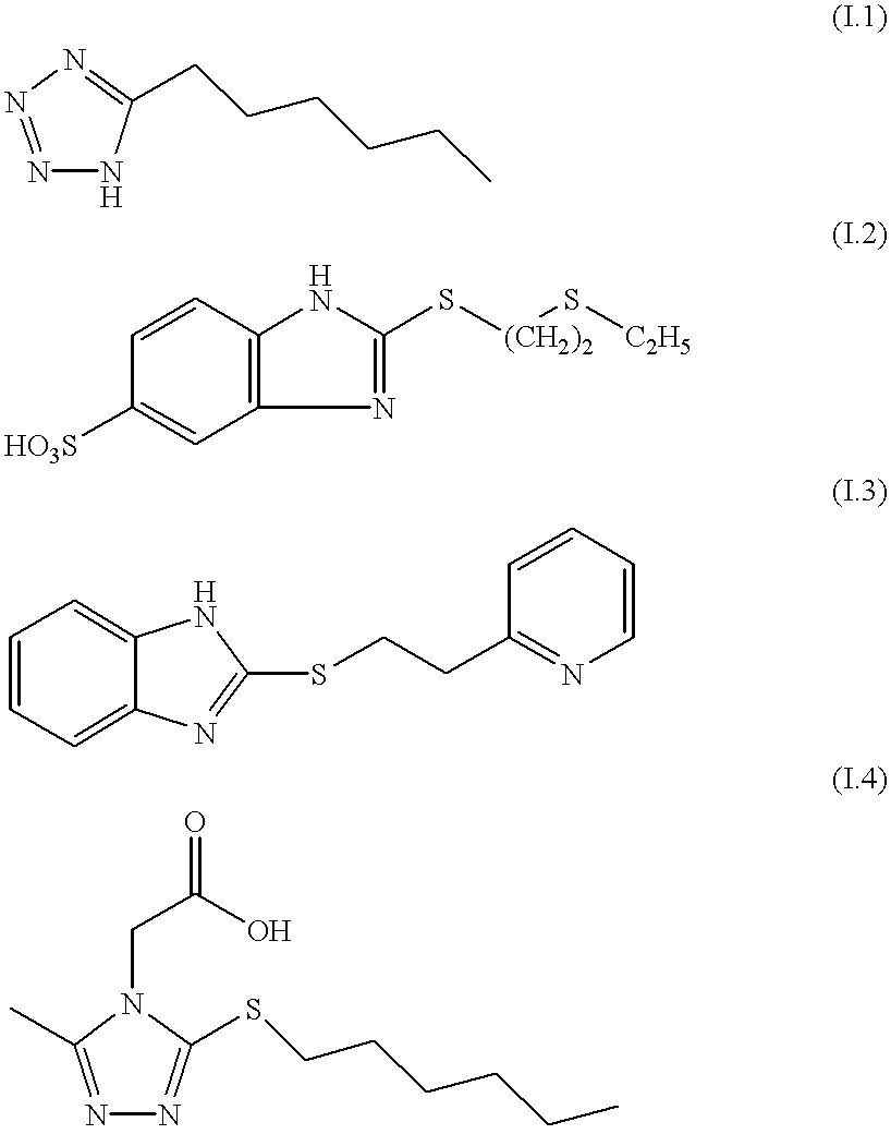 Silver halide photographic material exhibiting increased covering power and "colder" blue-black image tone