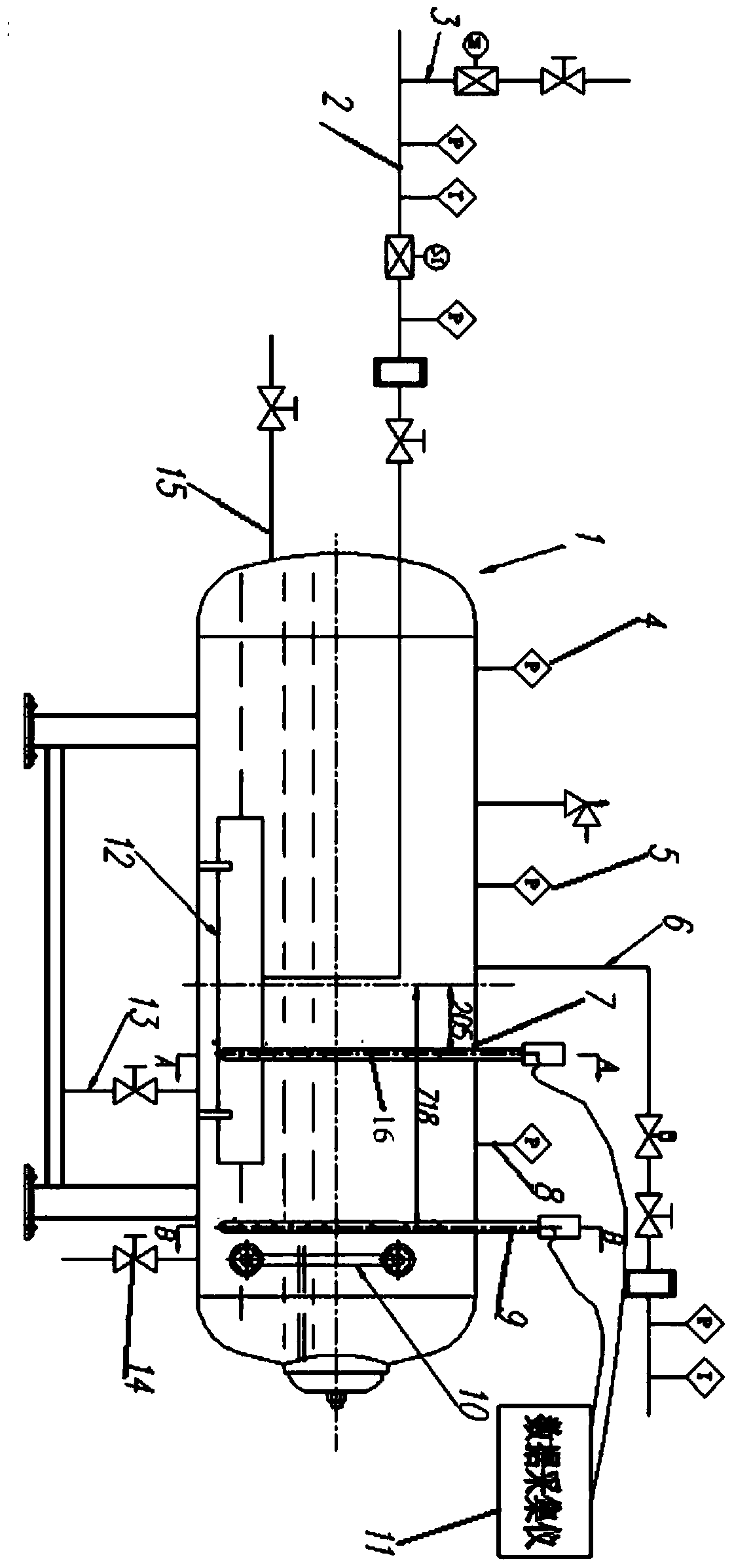 Temperature nonuniformity measuring device for marine steam accumulator