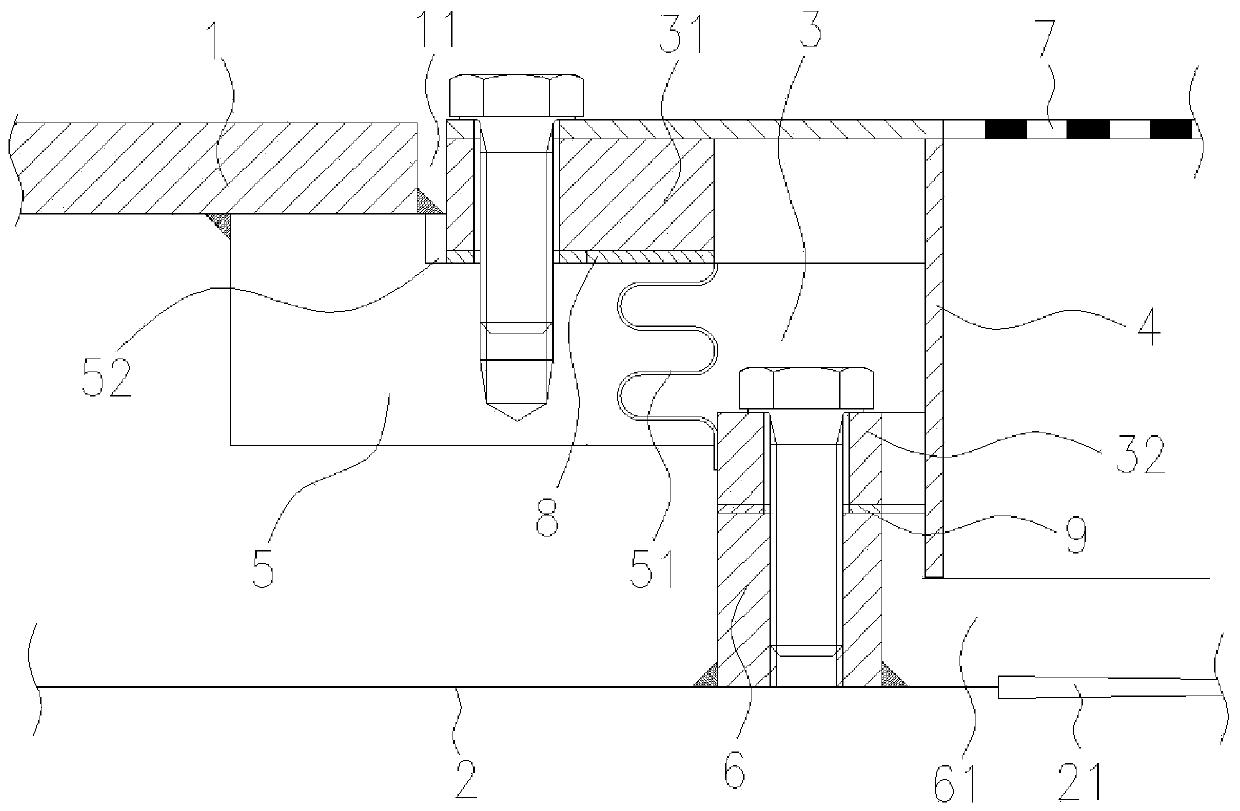 Oil return connecting device