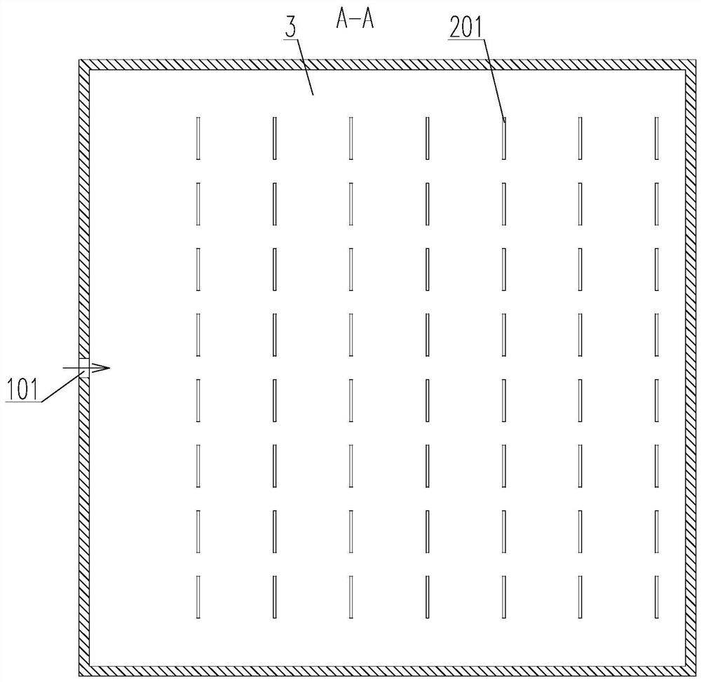 Inclined micro-spraying cold plate