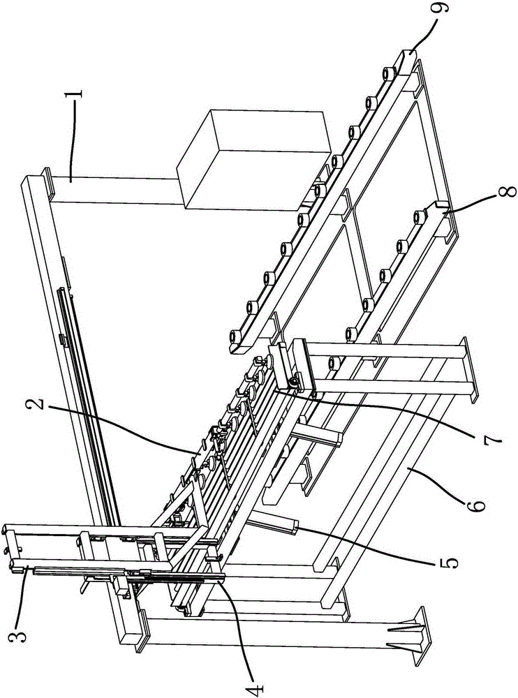 Automatic feeding device for tire treads