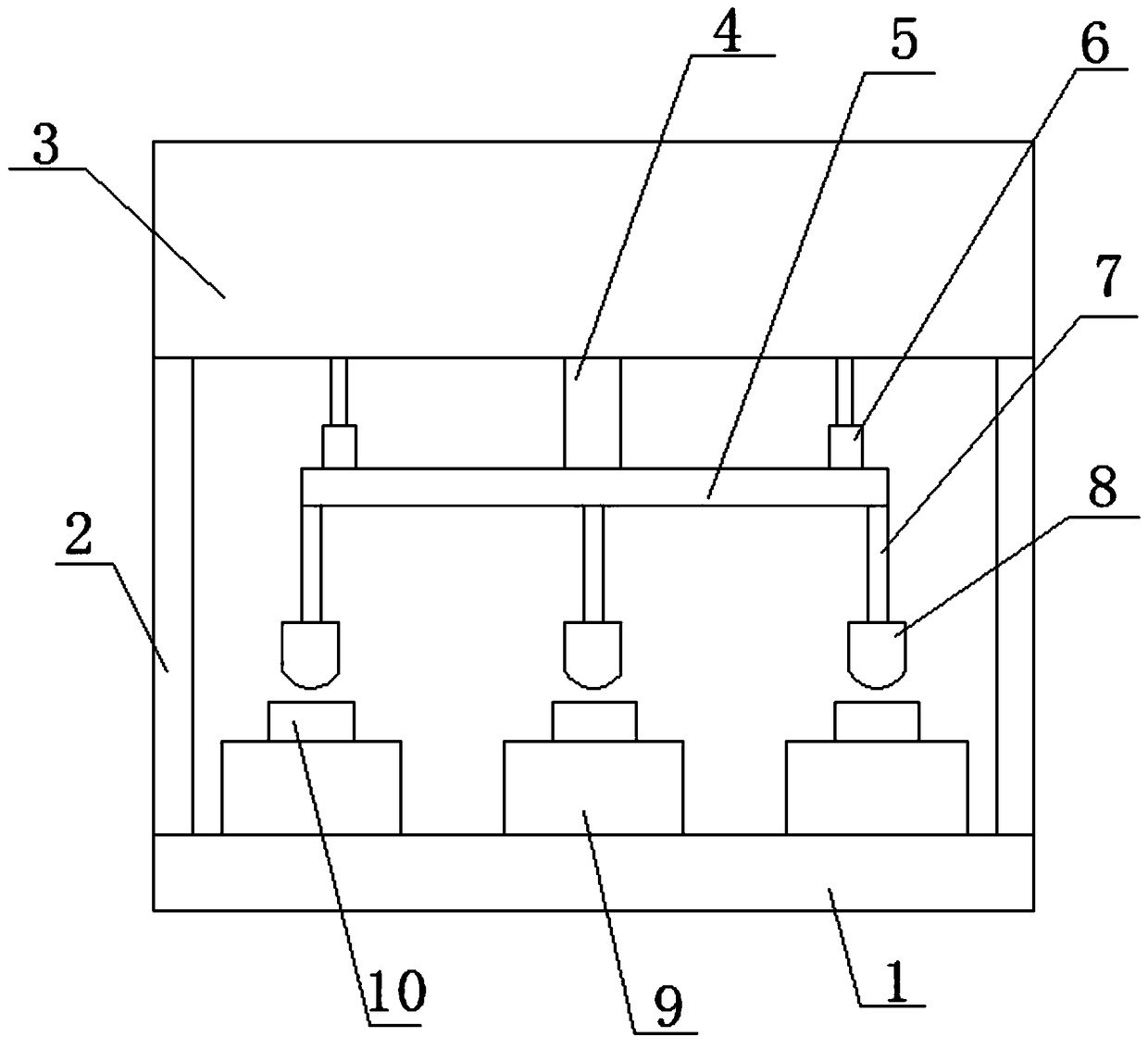 Medicine mashing device for Traditional Chinese Medicine and capable of clamping by using gravity