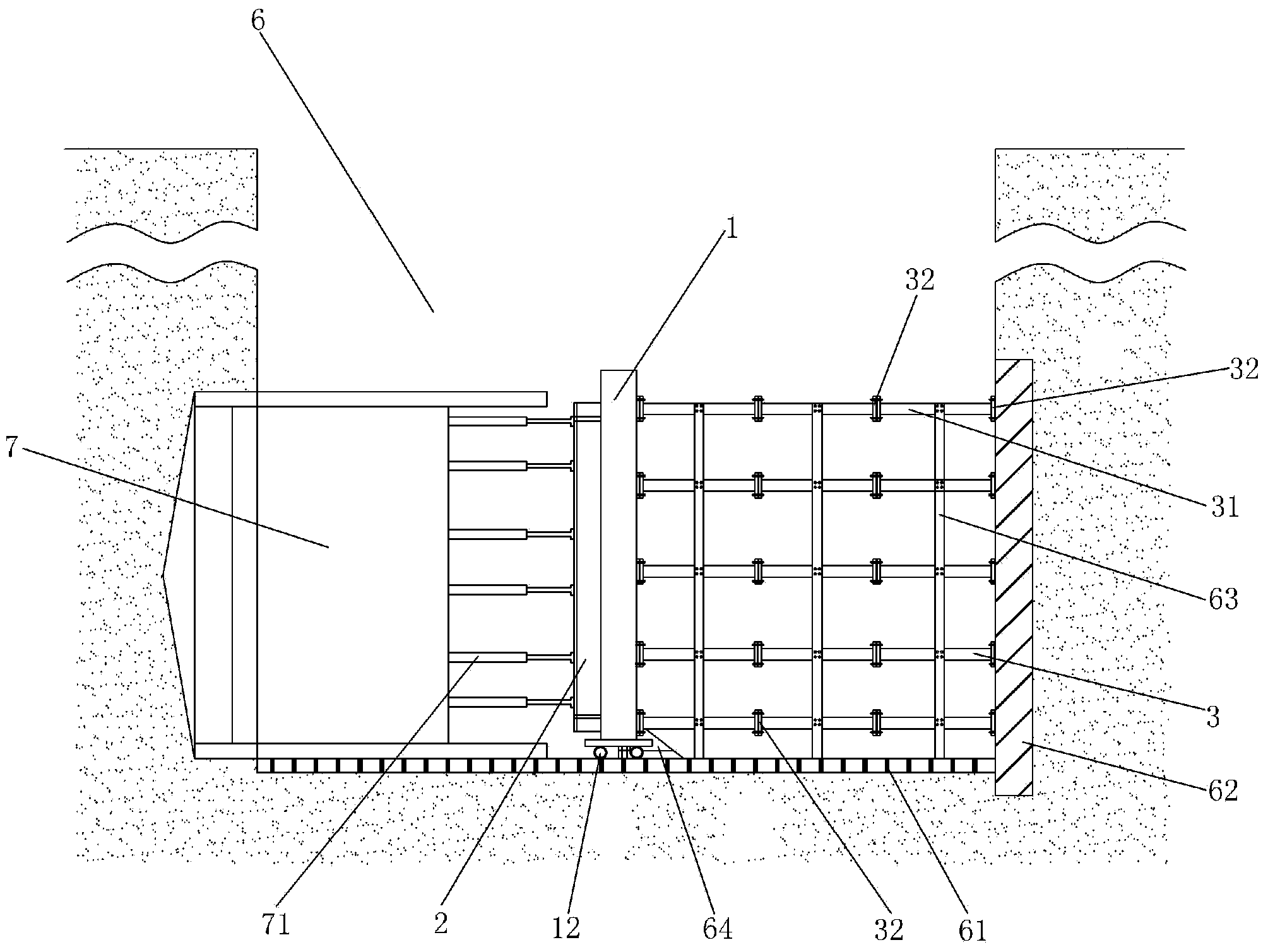 Movable reaction equipment for shield launching shaft