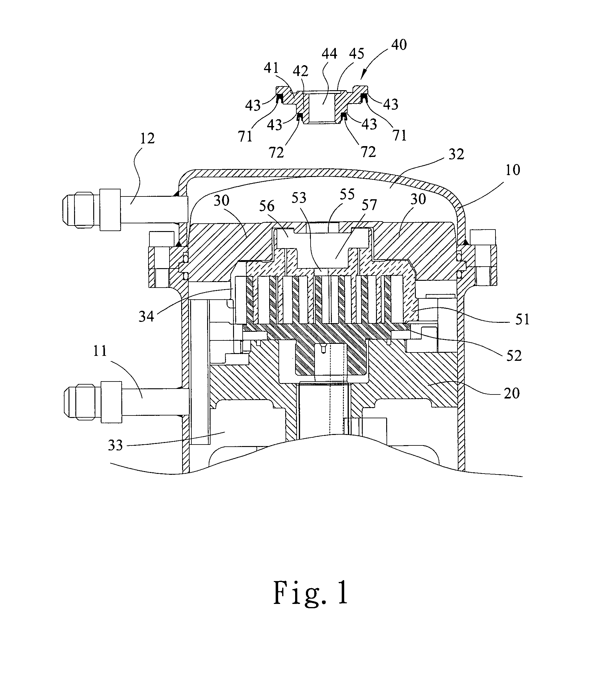 Scroll type compressor with an enhanced sealing arrangement