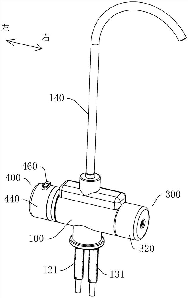 Faucet with automatic temperature adjustment function