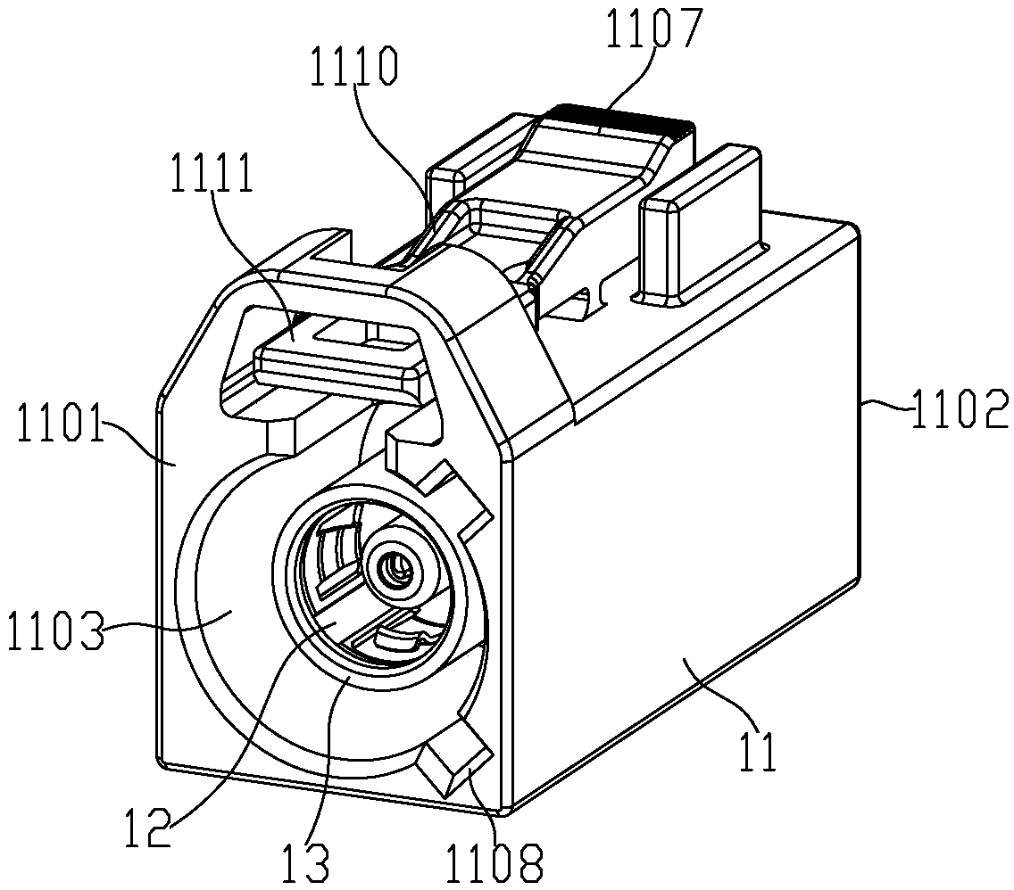 Female end connector capable of improving connection reliability and male end connector