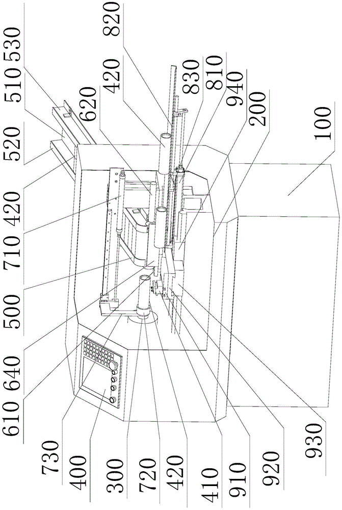 Front-feeding numerical control machine tool for machining pipes