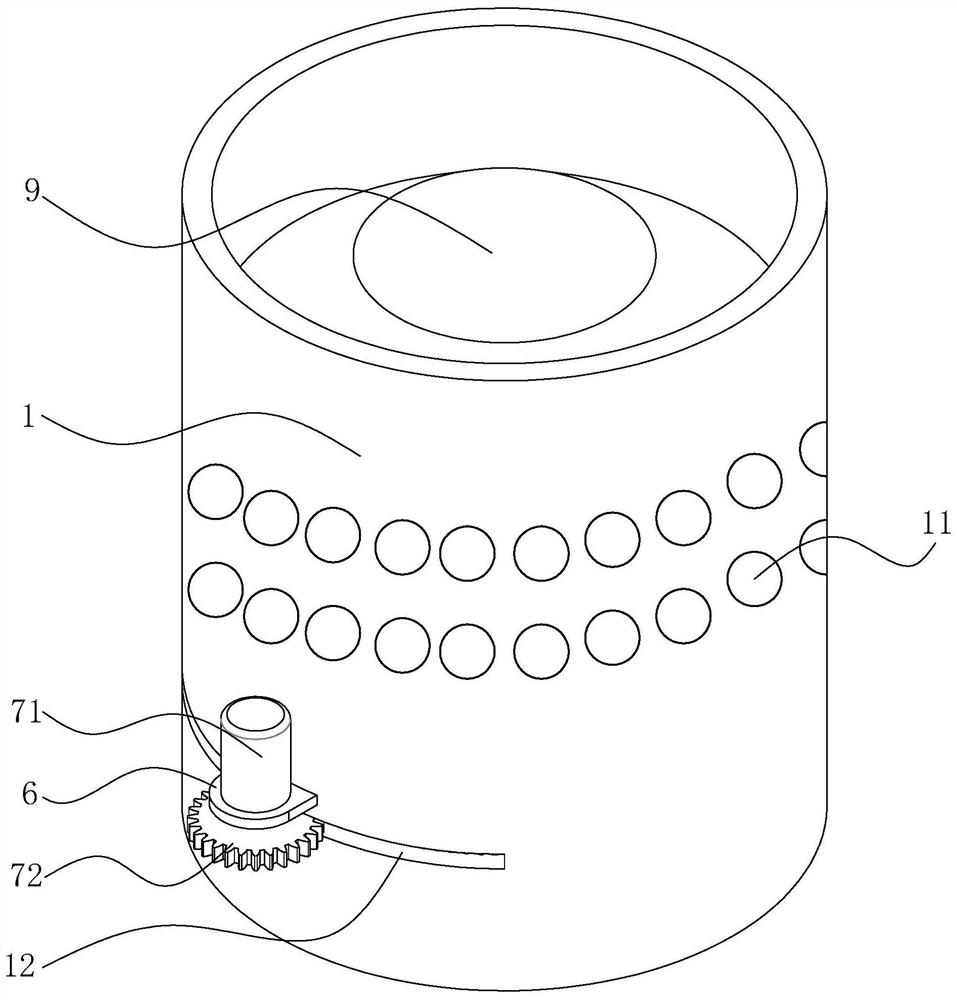 Lighting device convenient for adjusting lighting range