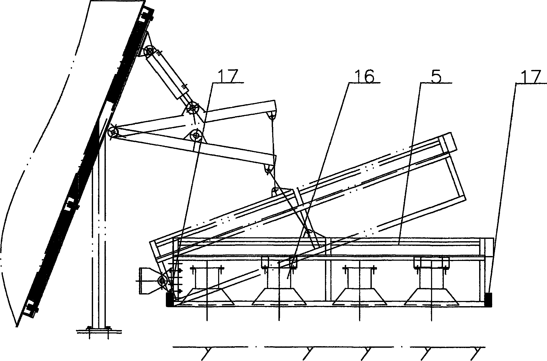 Crawler type spreading machine for rolling core wall of asphalt concrete in hydraulic engineering