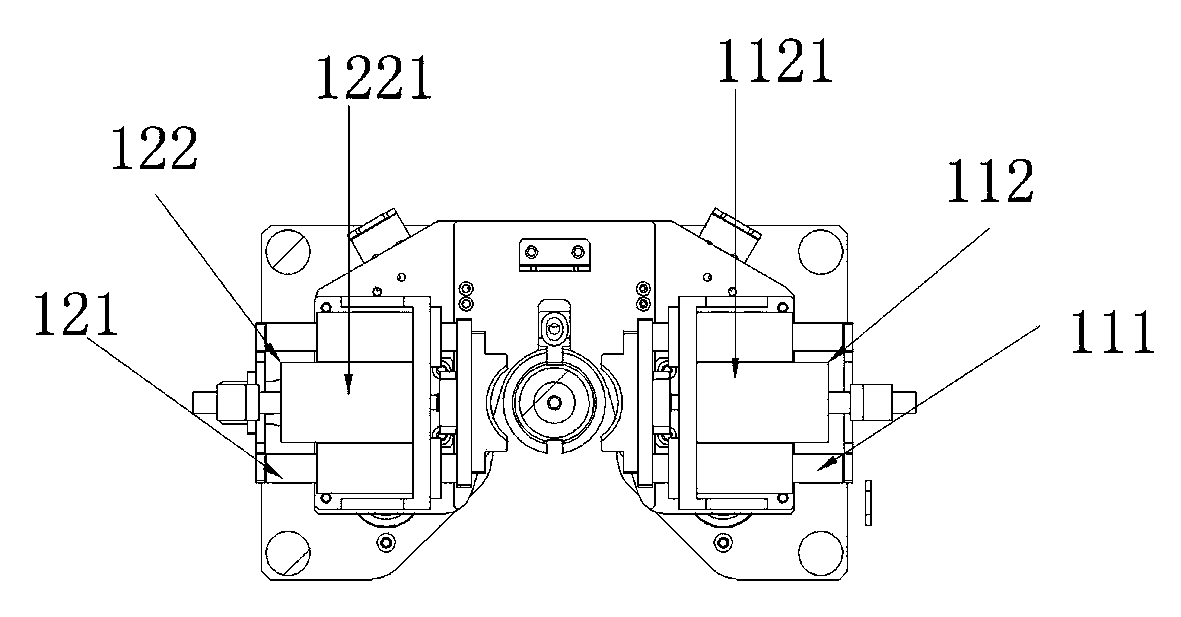 Clamp for press fitting of short-axis pipe