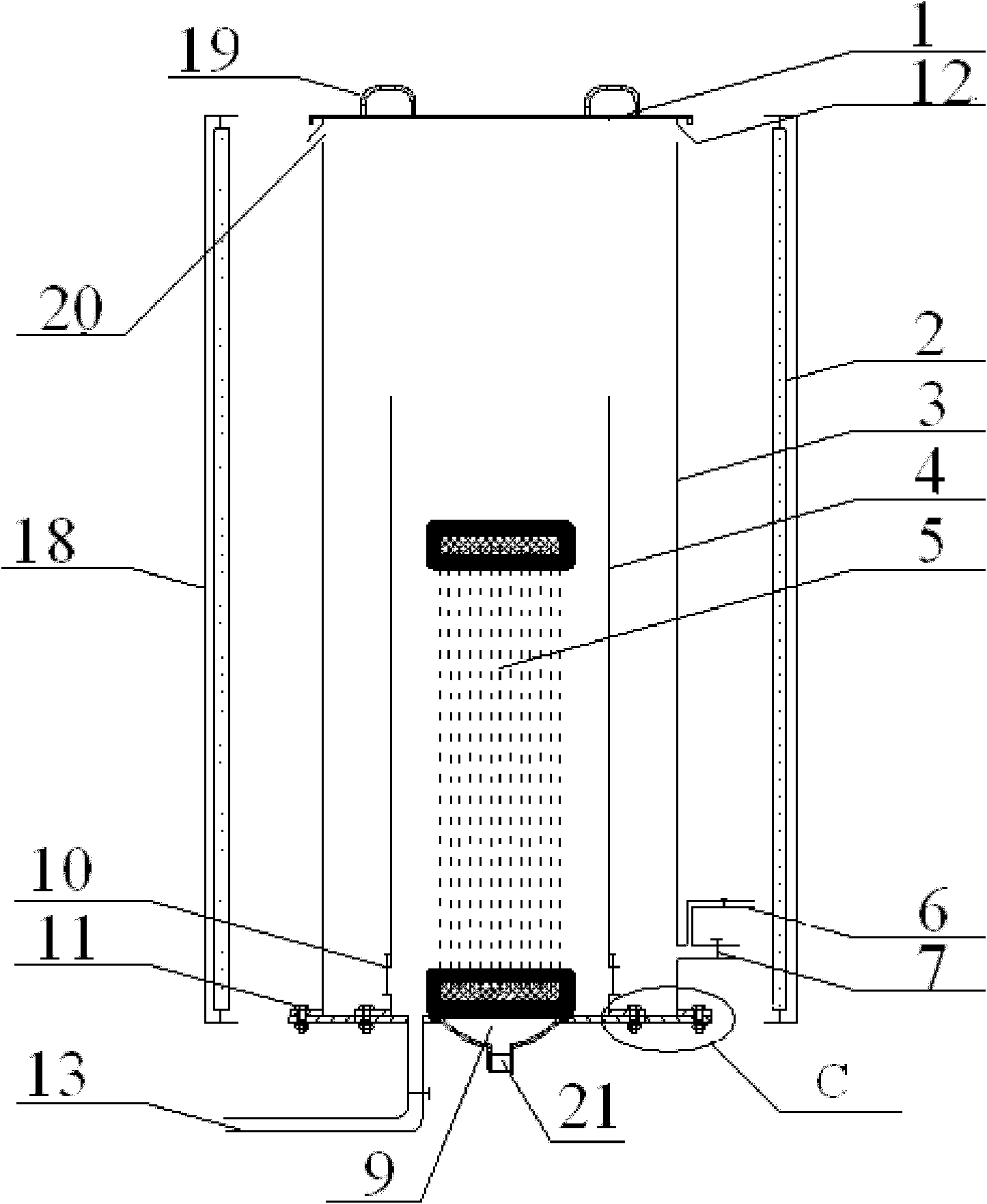 Membrane type photobioreactor for enhancing microalgae culturing