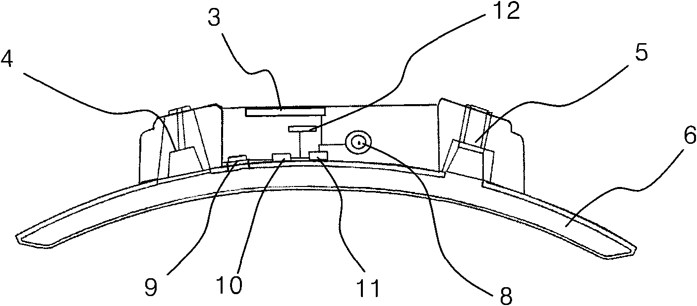 Device for monitoring blood pressure of witness in court