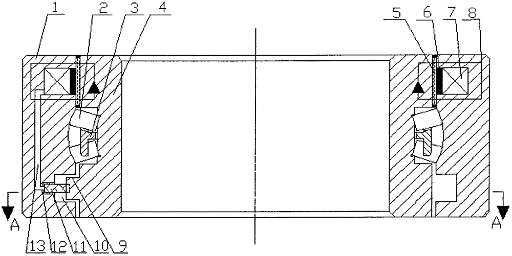 Self-aligning roller bearing with integrated speed change function for small load