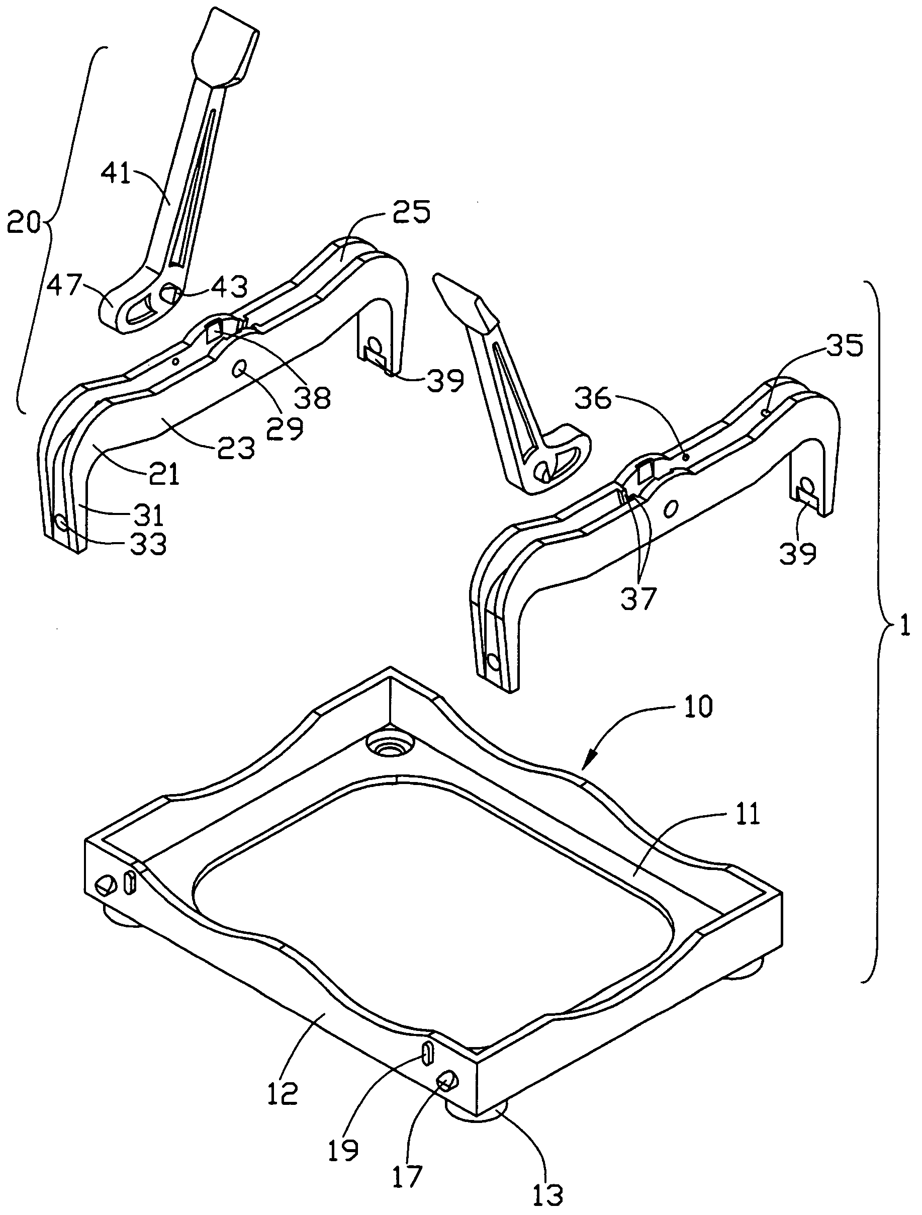 Heat sink clip assembly with cammed clip handles