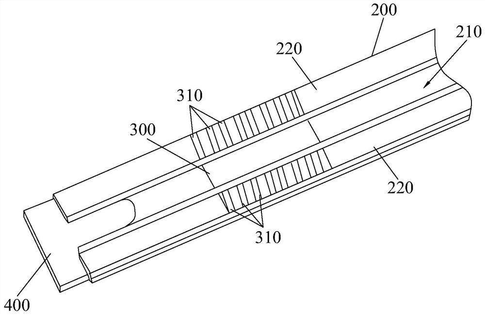 Automatic chip pipe placing direction adjusting device