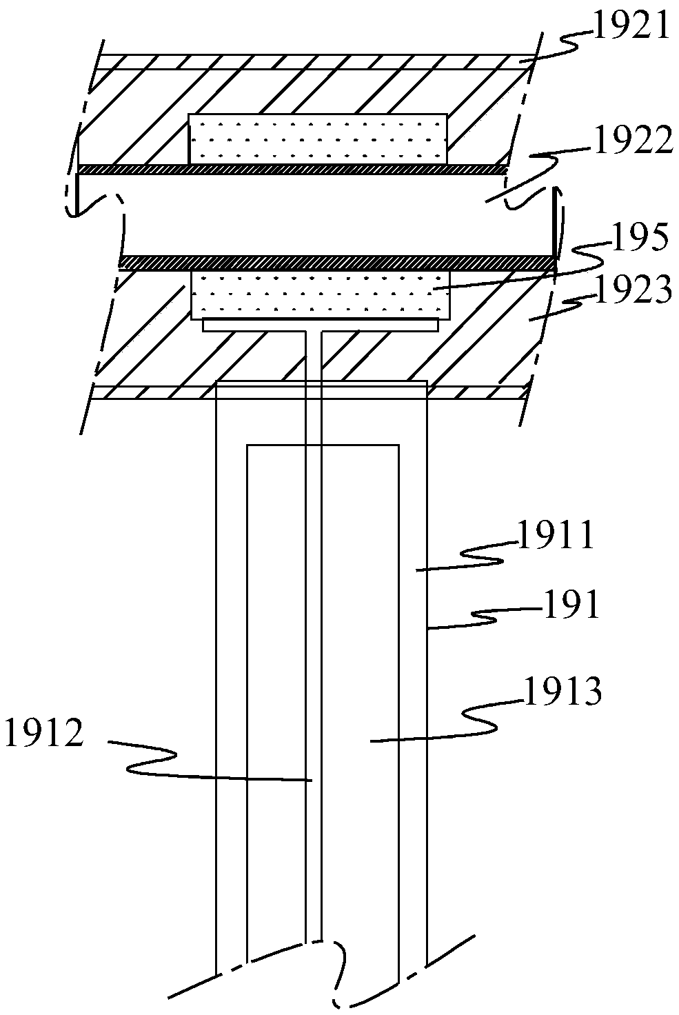 Solar two-traction wire separating structure for wire drawing machine for sunshade net