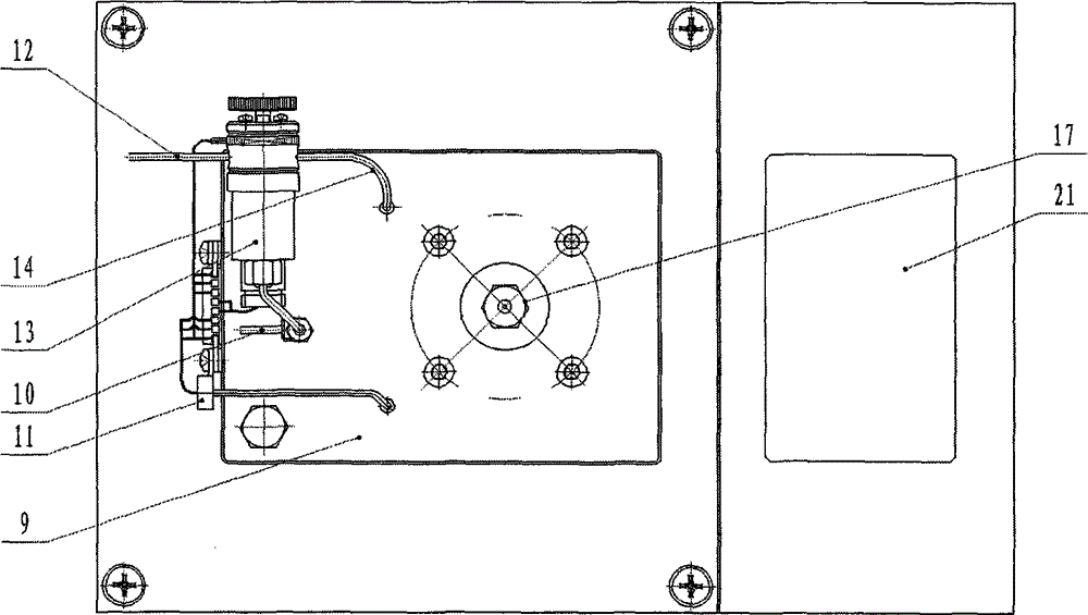 Sampling evaporator comprising automatic replacement device and used for low-pressure liquefied gas inspection