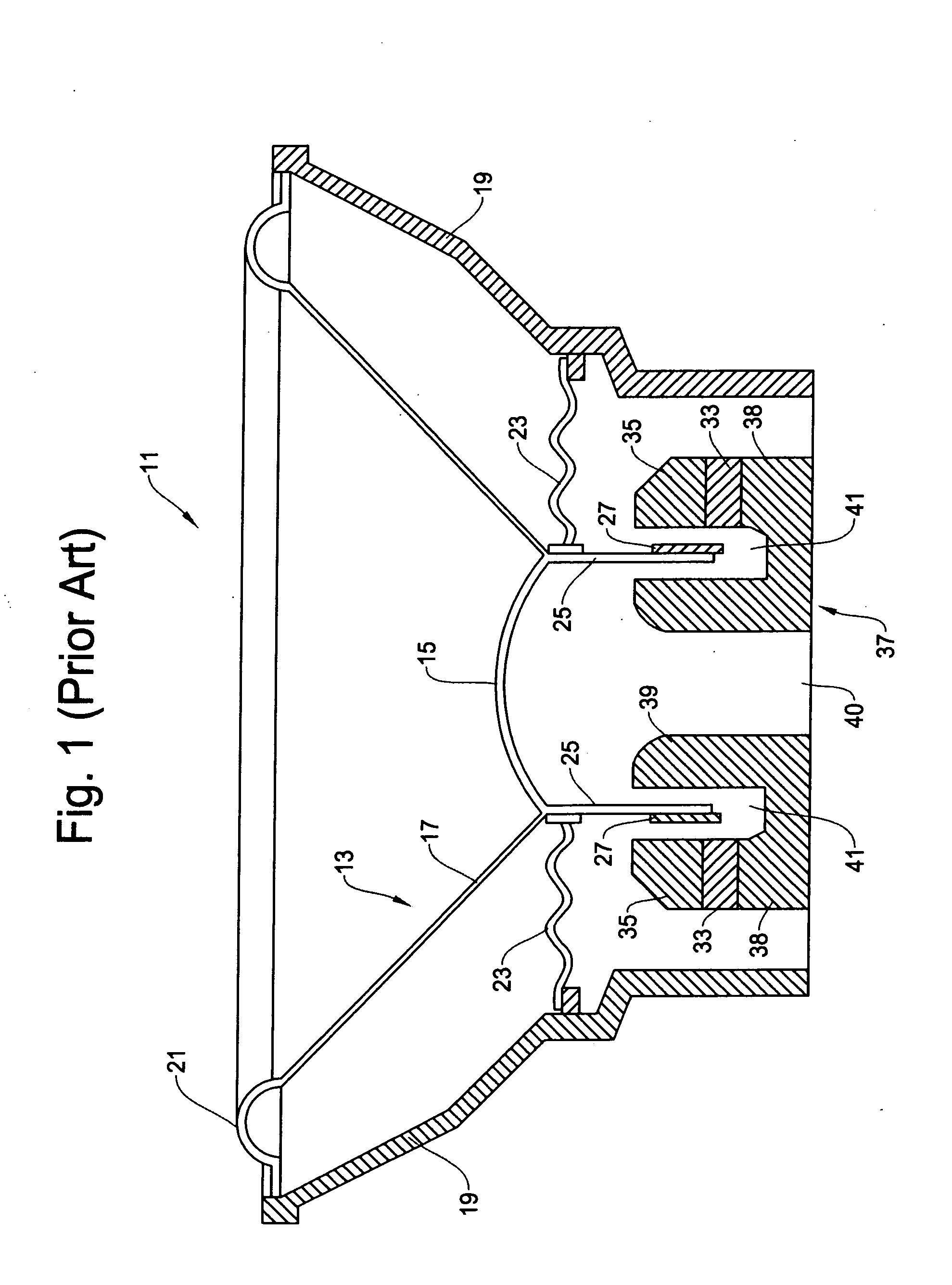 Structure of loudspeaker for reducing thickness and mounting depth