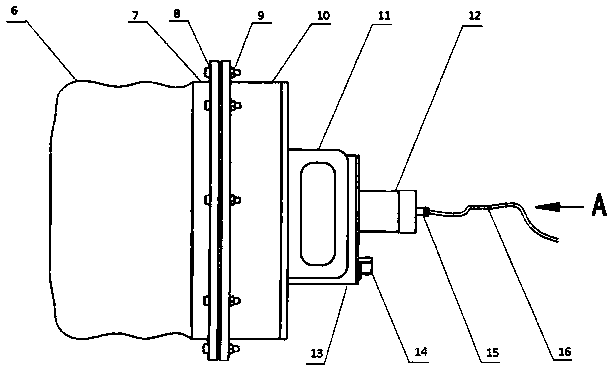 Underwater detection device for turbid waters