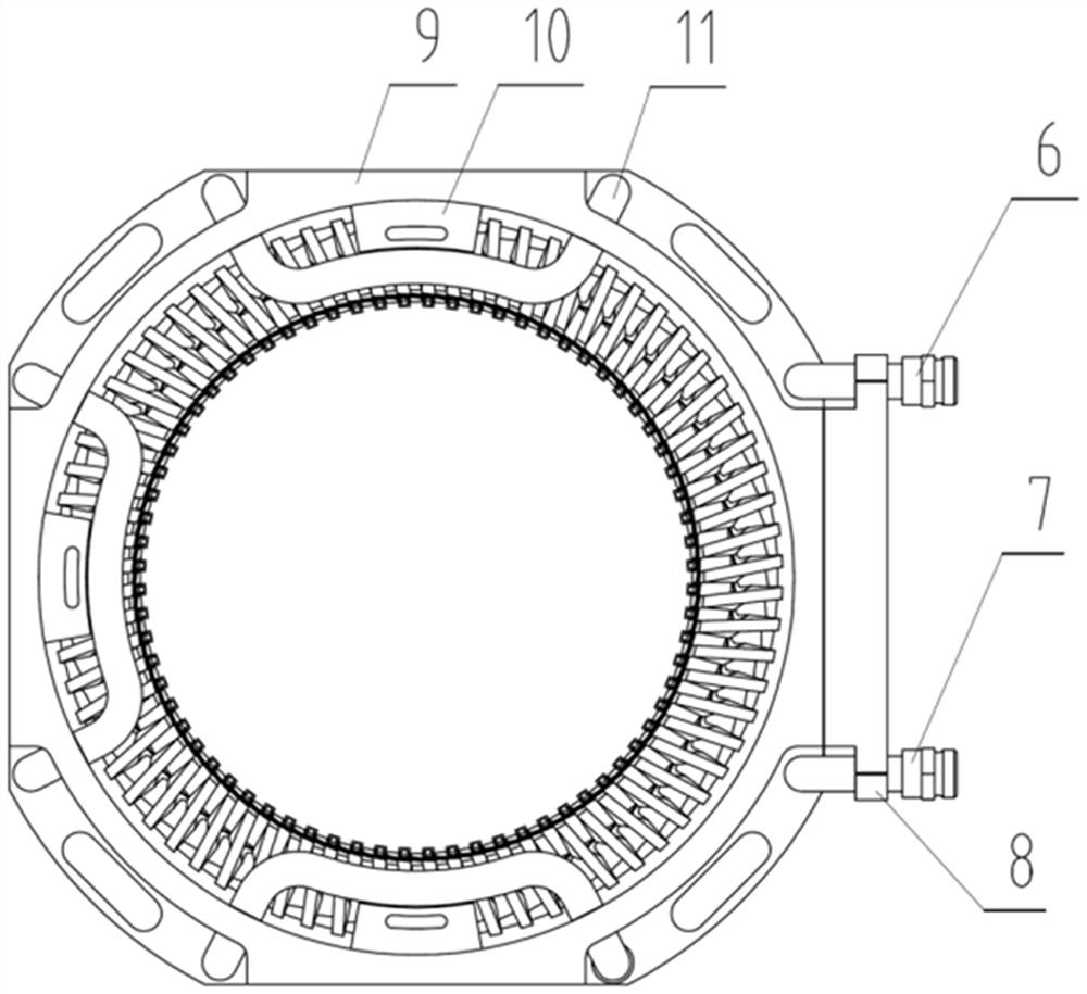 Internal and external alternating type totally-closed water cooling structure applied to permanent magnet traction motor