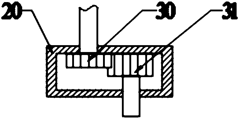 Plastic waste crushing and drying device