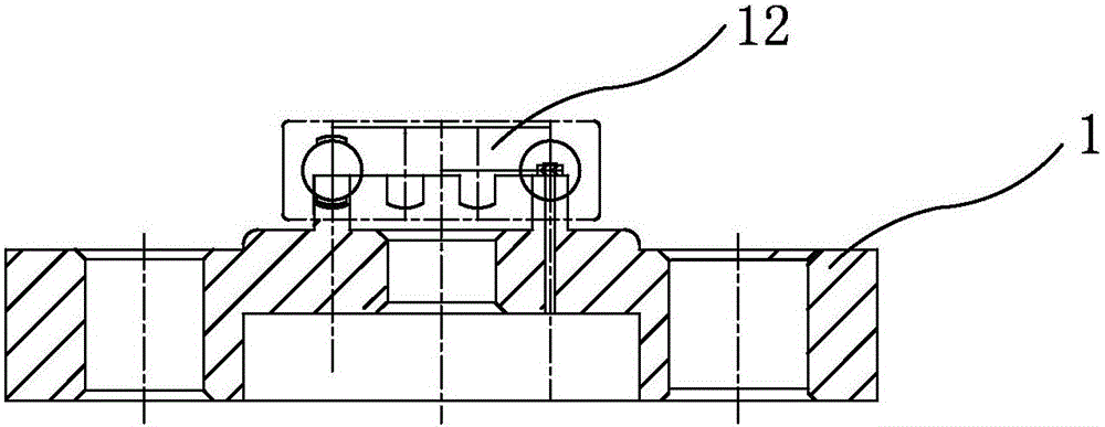 Small bearing rivet cage decomposition mold and its decomposition method