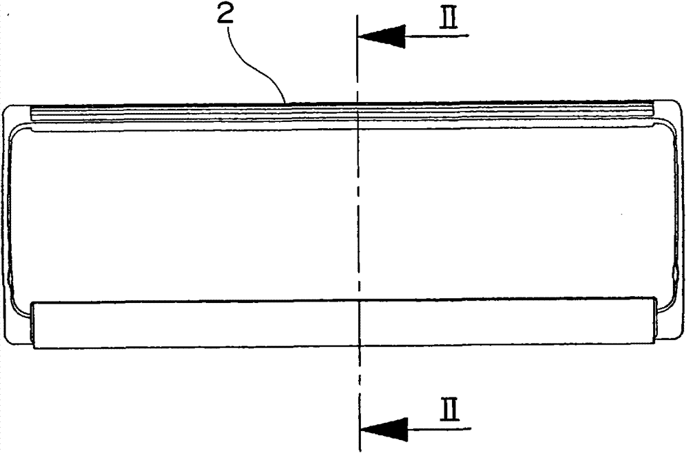 Filtering device of an air conditioner