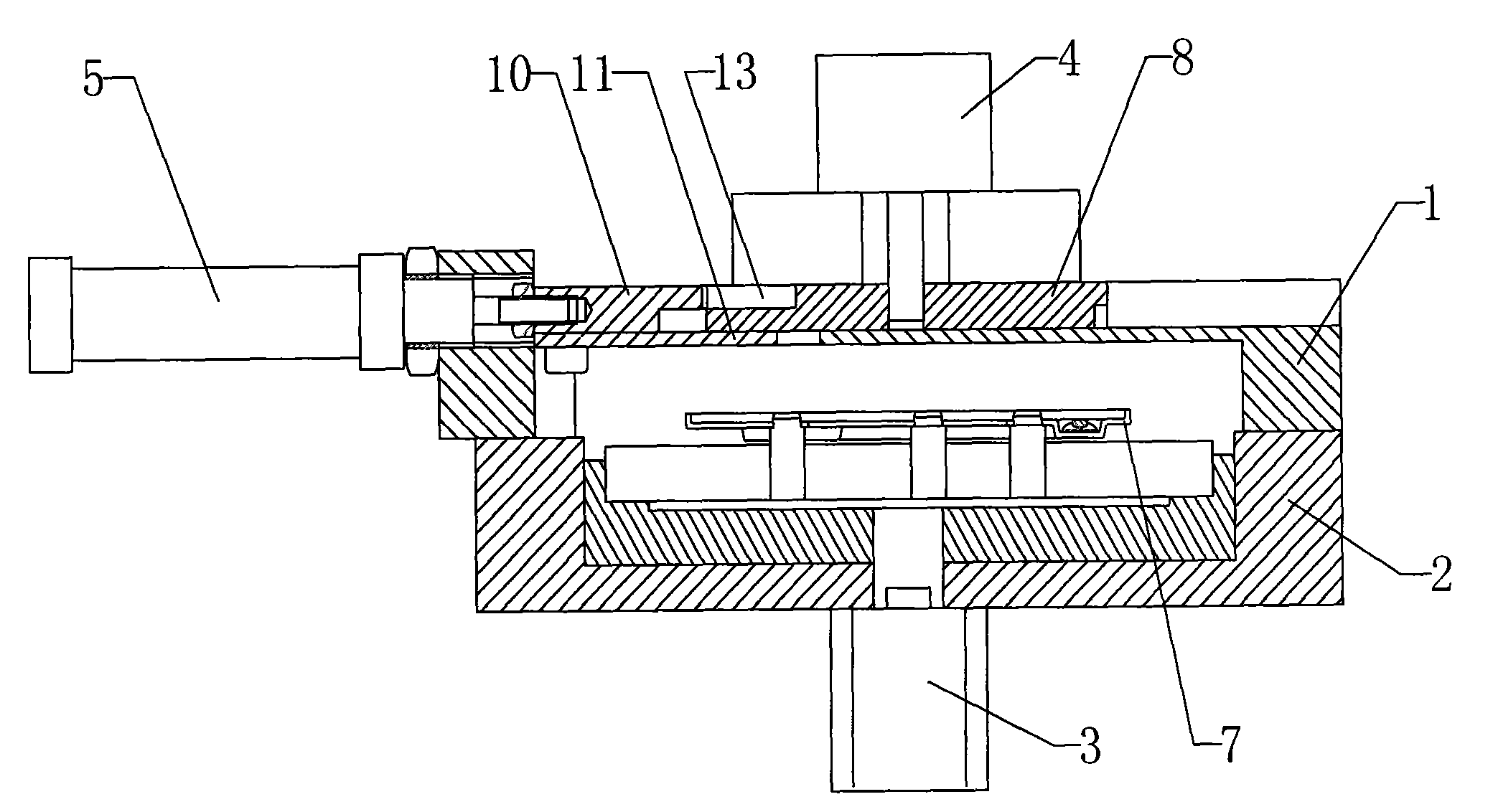 Multi-position tube core assembling mechanism