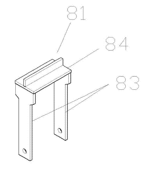 Chained steel tube opening butting device and steel tube butting method