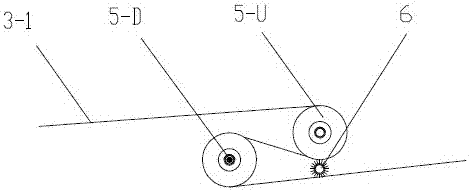 Step type continuous-dehydrating anti-deviating conveyor