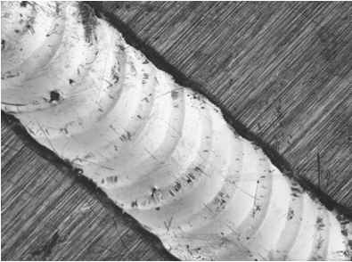 Laser welding method for amorphous matrix material