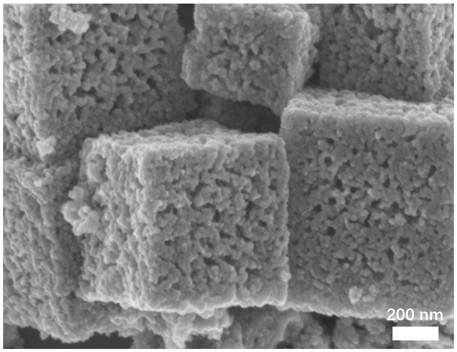 Prussian blue redox derived iron-based wave-absorbing material and preparation method thereof