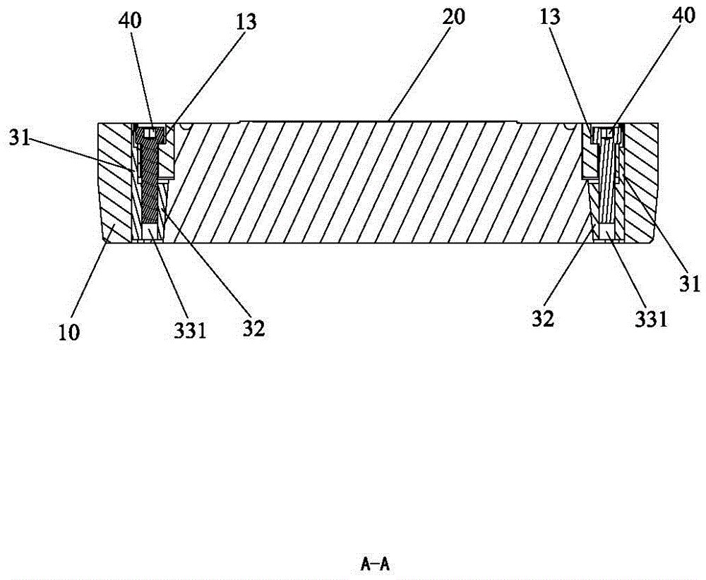 Mold core that can be shifted left and right