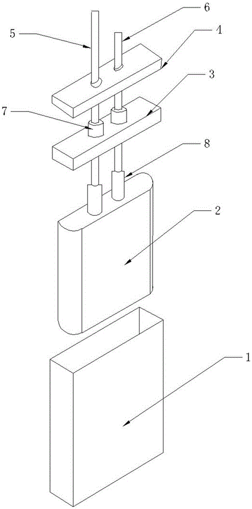 Square solid-state capacitor and fabrication method thereof