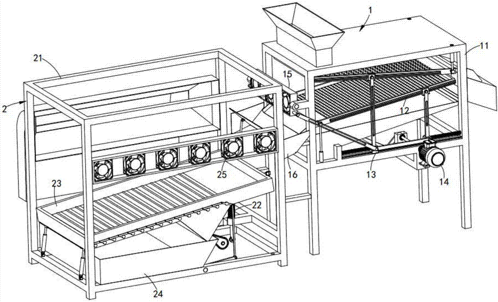 Screening-cleaning combined device for cereal for making wine