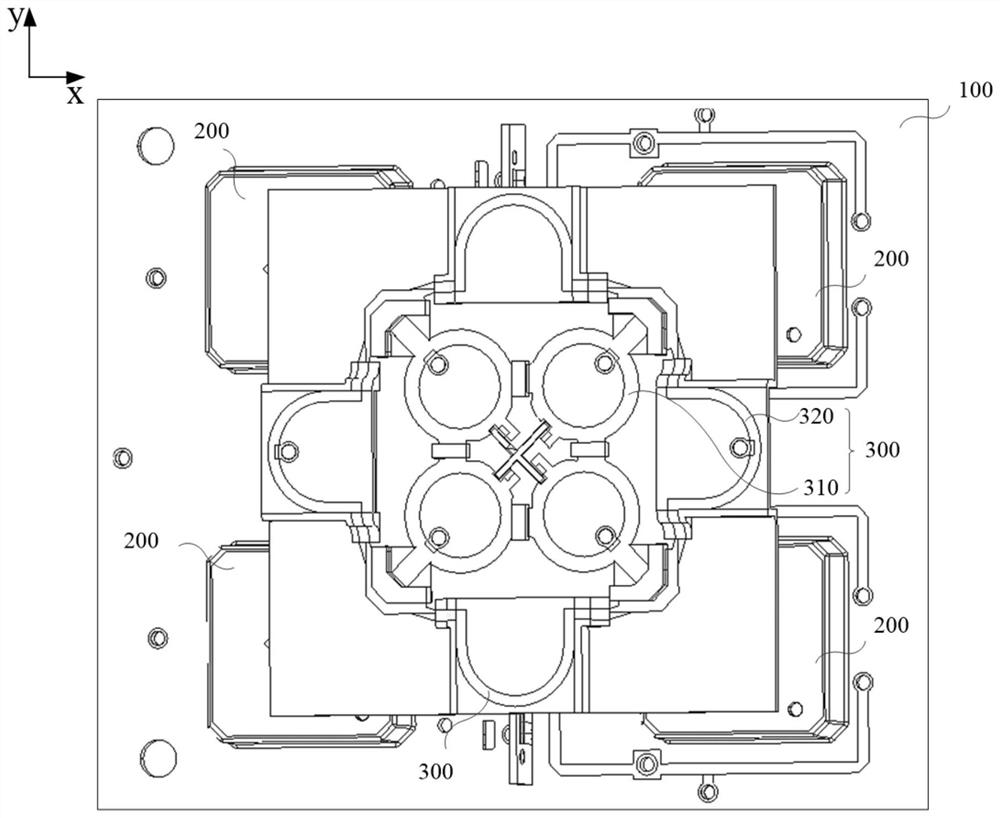 Multi-frequency fusion base station antenna and communication equipment