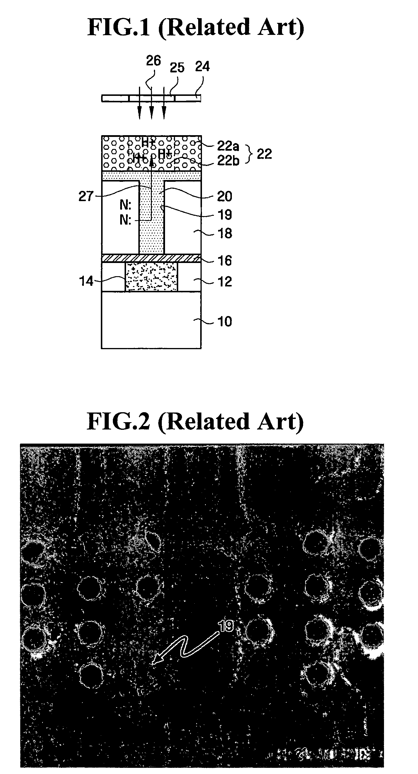 Method of fabricating dual damascene interconnections of microelectronic device using diffusion barrier layer against base material