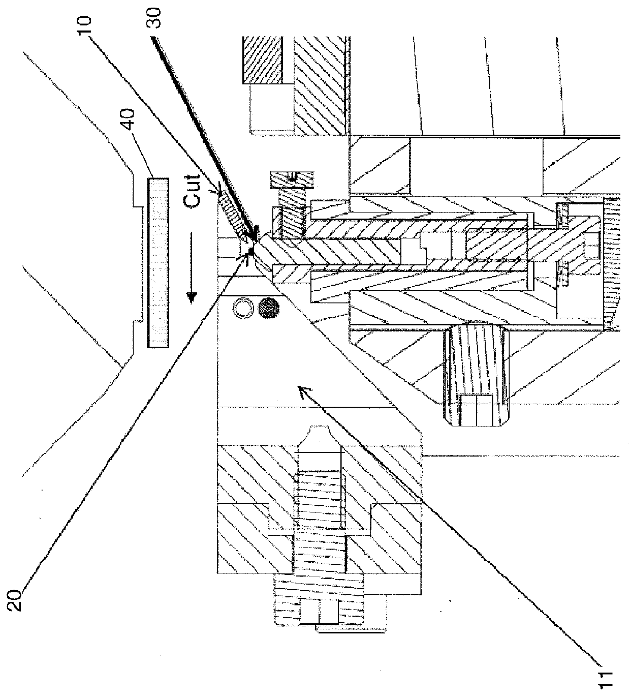 Microtome utilizing a movable knife in a retardation field scanning electron microscope and a retardation field scanning electron microscope including the same