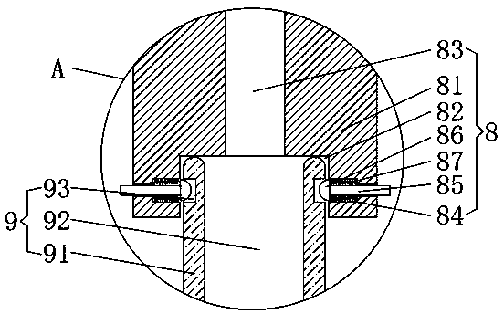 Paint spraying device for producing computer case and paint spraying method